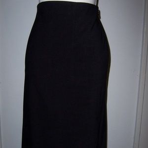 Womens Leslie Fay Sz 16  Black Suede Like Skirt